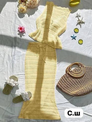 Вязаный летний комплект: топ + юбка миди - Материал: мягкая ажурная