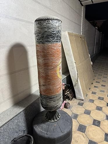 котана: Свободностоящая боксерская груша с напольным основанием. - — 3