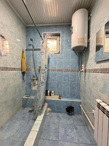 дом ананева: Продаётся двухэтажный дом Адрес:Молодая Гвардия Ала-Арчинская/ — 7