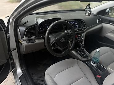 model x: Hyundai Elantra: 2018 г., 2 л, Автомат, Бензин, Седан — 5
