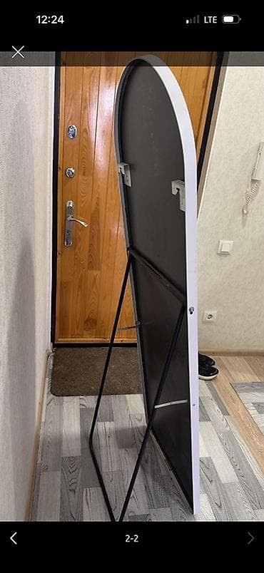 Зеркала: Напольное зеркало в полный рост с округлой верхней частью. - Тип — 2