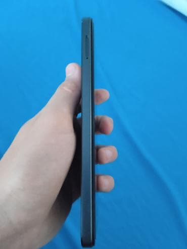 Vivo Y02, Б/у, 32 ГБ, цвет - Черный, 1 SIM, 2 SIM — 4