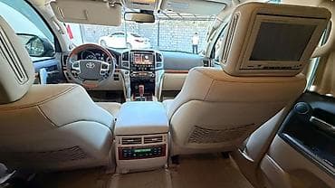 6: Toyota Land Cruiser: 2012 г., 4.6 л, Автомат, Бензин, Внедорожник — 6