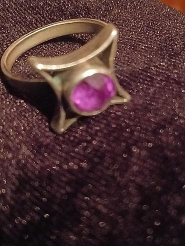 Серебряное кольцо с фиолетовым камнем - Материал: серебро (на