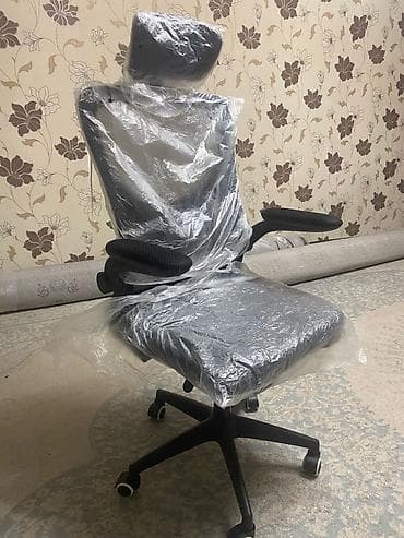 компьютерные кресло: Офисное кресло, С колесиками, цвет - Черный — 2