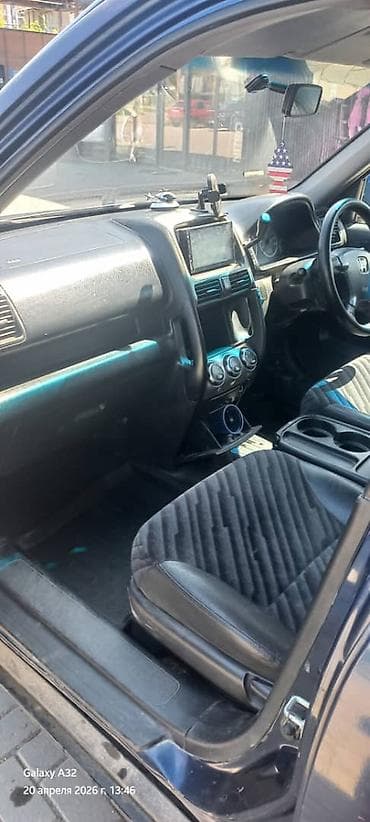 купить тойота хайлендер гибрид: Honda CR-V: 2005 г., 2 л, Автомат, Бензин, Кроссовер — 3