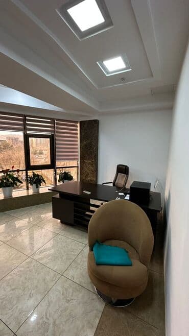 аренда помещений восток 5: Сдаю светлый,теплый кабинет 20кв.м. в БЦ АЙБИ. Пересечение улица — 2