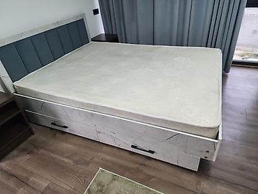 Кровать с мягким изголовьем и выдвижными ящиками - Размер спального