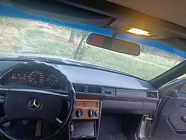 Унаа: Mercedes-Benz W124: 1985 г., 2.3 л, Кол менен иштөөчү, Бензин, Седан — 3
