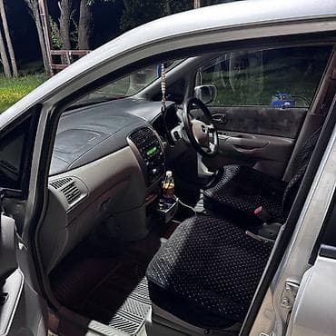 продаю kia: Mazda PREMACY: 2004 г., 1.8 л, Автомат, Бензин, Минивэн — 8