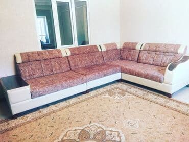 стол под компьютер: Угловой диван 
на заказ
От 30-70.000 токмок 
Любой дизайн. Размер — 2