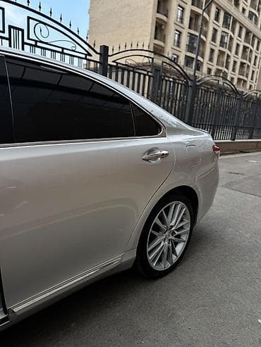 Lexus ES: 2010 г., 3.5 л, Автомат — 8