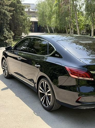 MG: MG : 2024 г., 1.5 л, Автомат, Бензин, Лифтбек — 7