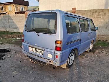 продаю паджеро: Mitsubishi L300: 1992 г., Механика, Бензин, Бус — 3