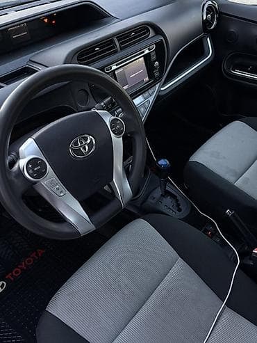 tayota funcargo: Toyota Aqua: 2017 г., 1.5 л, Автомат, Гибрид, Хэтчбэк — 7