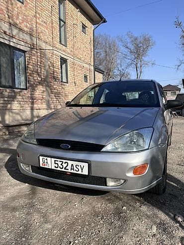 Ford Focus: 1998 г., 1.6 л, Механика, Бензин, Хэтчбэк