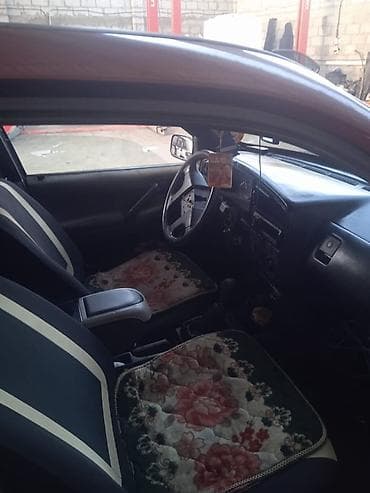 Volkswagen: Volkswagen Passat Variant: 1991 г., Механика, Бензин, Универсал — 4