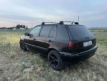 Унаа: Volkswagen Golf: 1995 г., 1.8 л, Кол менен иштөөчү, Газ — 5