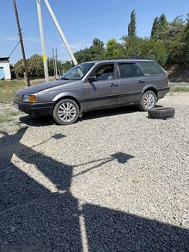 Volkswagen : 1990 г., 1.8 л, Механика, Универсал