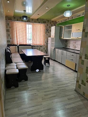 2 комнатную квартиру в бишкеке: 2 комнаты, 81 м², Индивидуалка, 1 этаж, Старый ремонт — 2