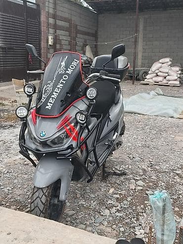 Скутер/максискидер ZNEN (стилизованный под BMW), кастом. Основные
