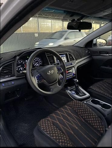 elantra: Hyundai Elantra: 2017 г., 2 л, Автомат, Бензин, Седан — 8