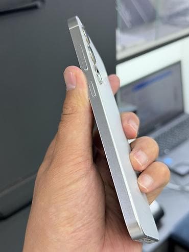 galaxy a 3: Samsung Galaxy S24+, Б/у, 512 ГБ, цвет - Белый, 2 SIM — 8