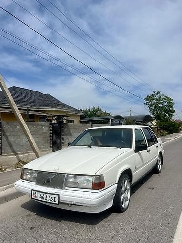 Volvo 850: 1993 г., 2.4 л, Механика, Бензин, Седан — 1