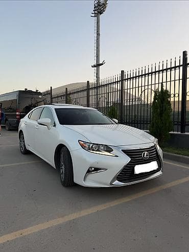 low ll: Lexus ES: 2017 г., 2.5 л, Вариатор, Гибрид, Седан — 2