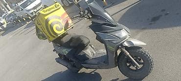 продаю скутор: Тип скутера 150 куб. см, Бензин, Б/у — 4