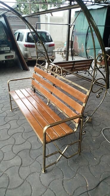 садовые мебели: Скамейка с навесом 15000сом скамейка с подлокотник 6500 — 3