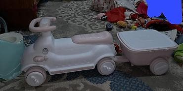 Каталка-машинка для детей с прицепом-контейнером - Тип