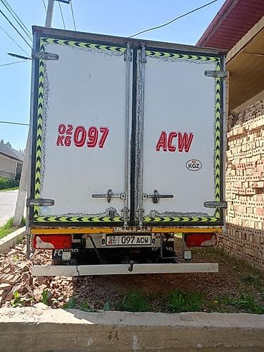 s500 mercedes: Легкий грузовик, Mercedes-Benz, Стандарт, 3 т — 1