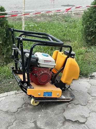 Виброплита бензиновая с баком для воды Назначение: - Уплотнение