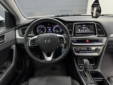 Hyundai Sonata: 2023 г., 2 л, Автомат, Газ, Седан — 7