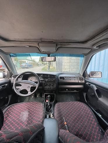 124 2 2: Volkswagen Vento: 1992 г., 1.8 л, Механика, Бензин, Седан — 6