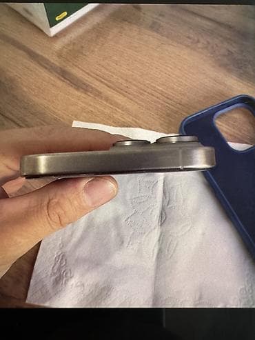 наушники apple max: IPhone 15 Pro Max, Б/у, 256 ГБ, Серебристый, Чехол, 85 % — 5