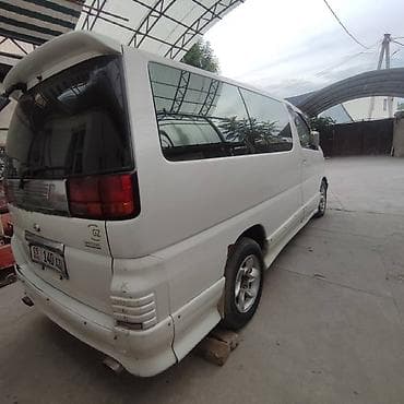 skyline 33: Nissan Elgrand: 2000 г., 3 л, Автомат, Дизель, Минивэн — 5
