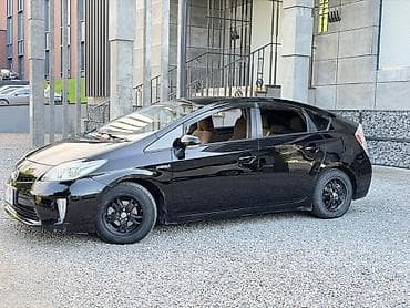 prius: Toyota Prius: 2015 г., 1.8 л, Автомат, Гибрид, Хэтчбэк — 5