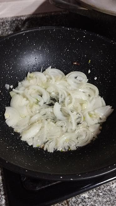 Глубокая сковорода‑вок с антипригарным покрытием - Тип: универсальная