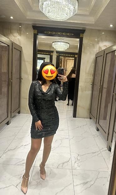 мюли: Вечернее платье, Коктейльное, Короткая модель, С рукавами, С пайетками, M, L — 1