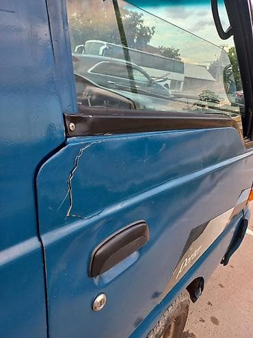 Продажа авто: Hyundai Porter: 1999 г., 2.5 л, Механика, Дизель — 7