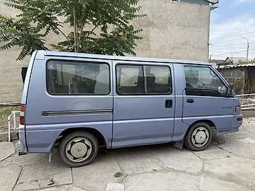 фит юупка: Mitsubishi L300: 1992 г., Минивэн — 4