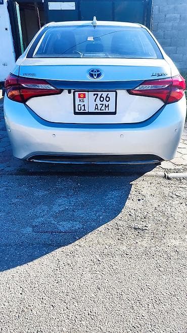 Транспорт: Toyota Levin: 2019 г., 1.8 л, Робот, Гибрид, Седан — 2