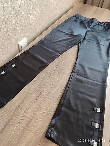 где можно купить одежду для беременных: Брюки женские, классические, черные. Атласные шикарного качества — 2