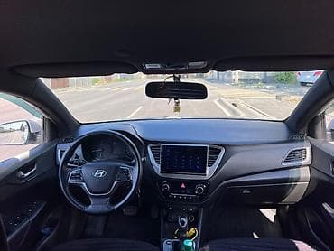 e2 byd: Hyundai Solaris: 2018 г., 1.6 л, Автомат, Бензин, Седан — 2