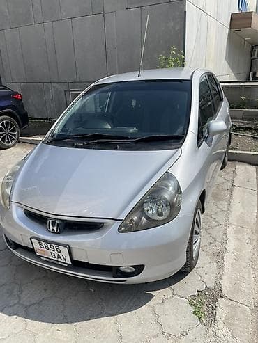 Продажа авто: Honda Fit: 2003 г., 1.3 л, Автомат, Бензин, Хэтчбэк — 1