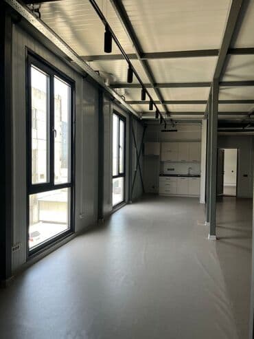 сдаю офис бишкек: Сдаю Офис, 90 м², В административном здании, С отдельной кухней, С отдельным входом, С отдельным сан узлом — 4