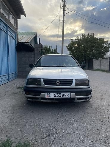 124 2 2: Volkswagen Vento: 1992 г., 1.8 л, Механика, Бензин, Седан — 4