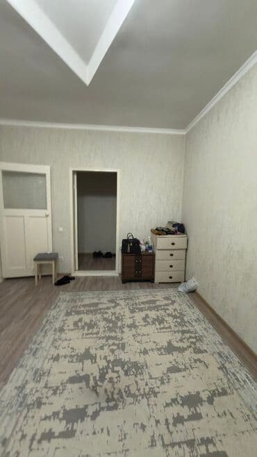 сдам 2 комнатную квартиру без посредников рядом просп. жибек жолу, бишкек: 2 комнаты, 50 м² — 9